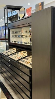 Sunglass Hut